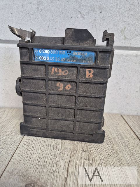 Mercedes 190 W201 1985 - 1990 ecu motorcomputer 0025453632