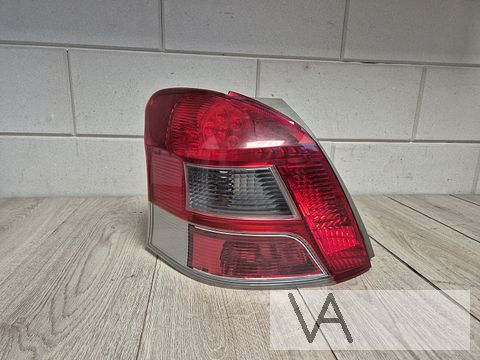 Toyota Yaris 2 2009 - 2012 facelift achterlicht met LED €50