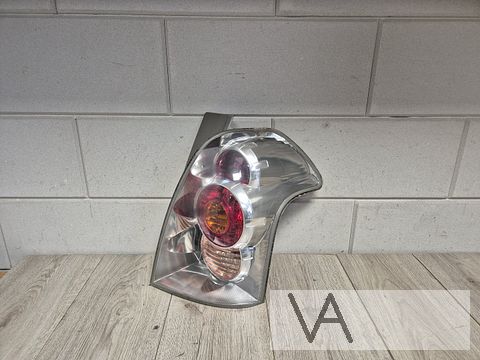 Toyota Corolla verso 2004 - 2008 achterlicht rechts €100
