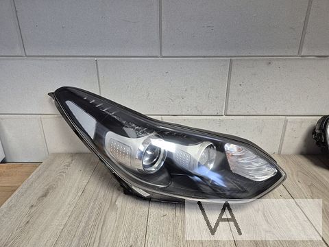 Kia Sportage 2015 - 2021 koplamp rechts led 92102f1011 €150