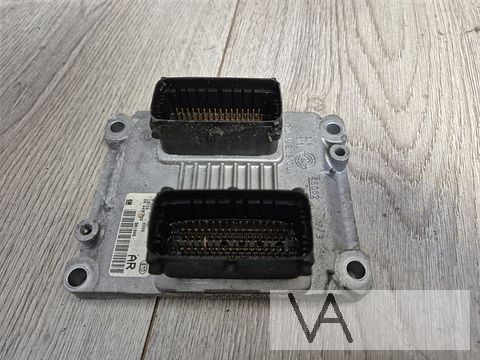 Opel Corsa C 1.0 benzine ecu motorcomputer 24443795 €50