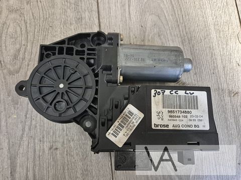 Peugeot 307 cc 2004 - 2006 raammotor links voor 9651734880