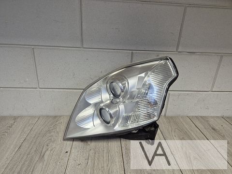 Cadillac BLS 2006 - 2010 koplamp links xenon p12759603 €500