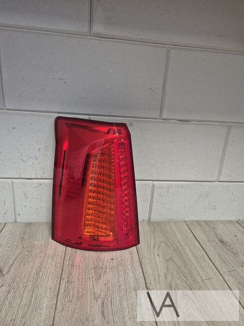 Cadillac BLS wagon station achterlicht links 12769822 €999