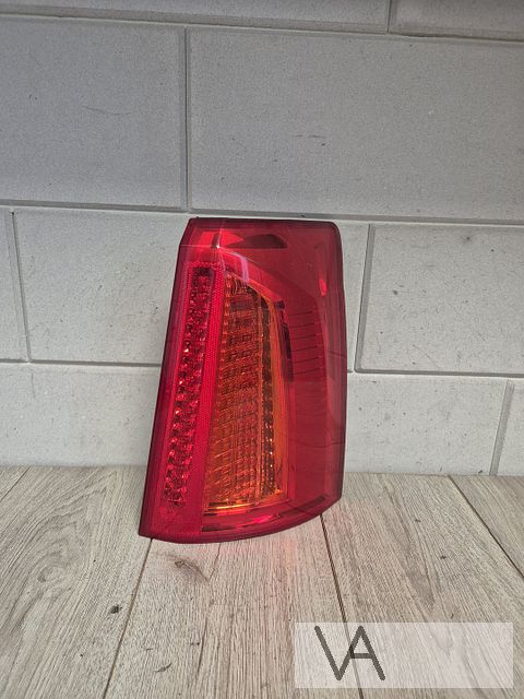 Cadillac BLS wagon station achterlicht rechts 12769883 €999