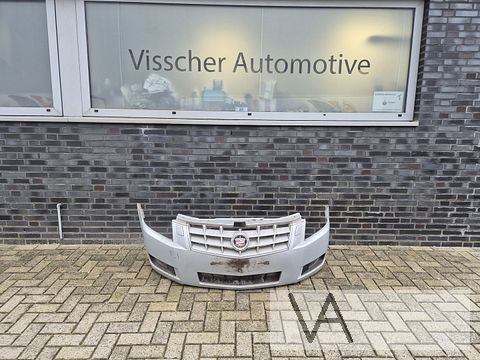 Cadillac BLS 2006 - 2010 voorbumper met sproeiers COMPLEET