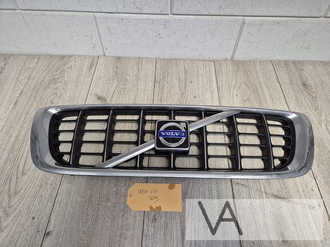Volvo V70 en S80 2007 - 2012 grille in voorbumper €100