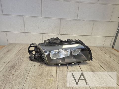 Volvo S80 2000 - 2006 koplamp XENON rechts 30655902 €150