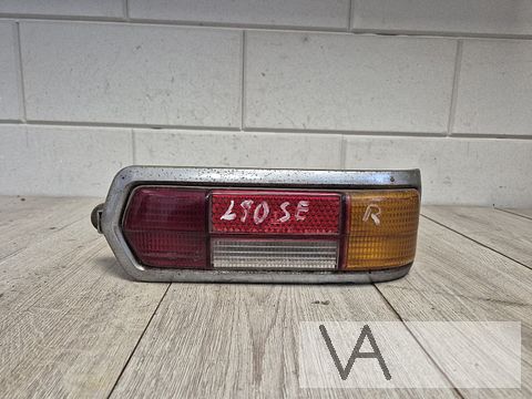 Mercedes S klasse W108 W109 achterlicht rechts 1966 - 1972