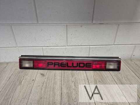 Honda Prelude achterlicht balk middelste deel Bassie&adriaan