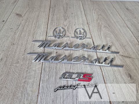 Maserati Quattroporte 2004 - 2012 embleem logo samen €100