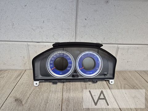 Volvo S60 V60 en XC60 cockpit tellerklok R DESIGN diesel €99