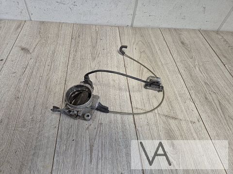 Mercedes 190 W201 / W124 gasklephuis met sensor 0065451824