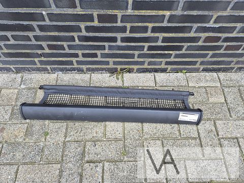 Volvo V50 2004 - 2012 hondenrek scheidingsnet rolhoes €40