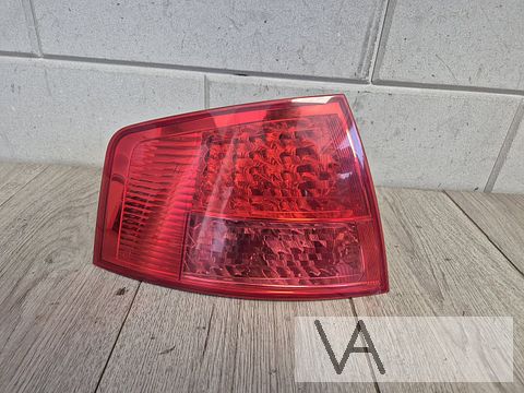 Achterlicht links Audi a8 2002 tot 2006 LED 4e0945095c €200
