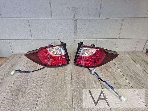 Achterlicht links / rechts Mazda 5 2010 - 2015  origineel