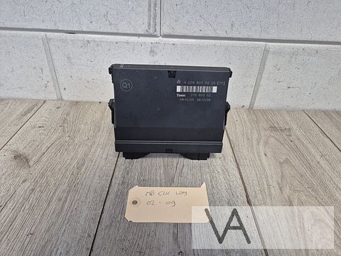 Zekeringkast boordnet module Mercedes CLK W209 a2098205926