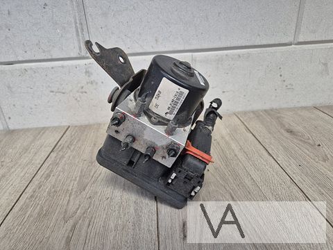 ABS pomp voor Opel Agila / Suzuki Splash code 52k0 €200