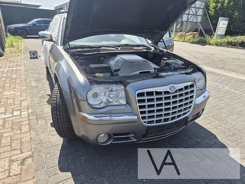 Chrysler 300c 2004 - 2010 demontage sloop onderdelen sedan