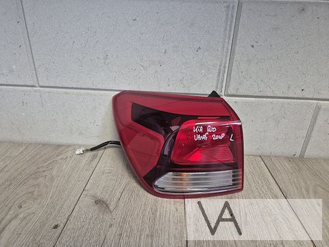 Achterlicht links voor Kia Rio 2017 - 2024 €60 origineel