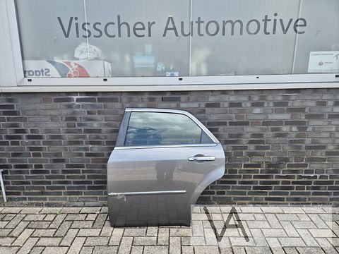 Deur portier links achter voor Chrysler 300c grijs €100