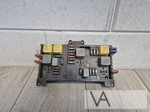 Zekeringkast SAM voor Mercedes Vito W639 a6395450101 03-12