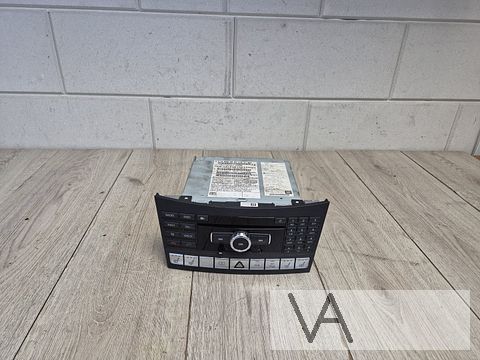 Radio navigatie cd wisselaar Mercedes CLS W218 a2189003802