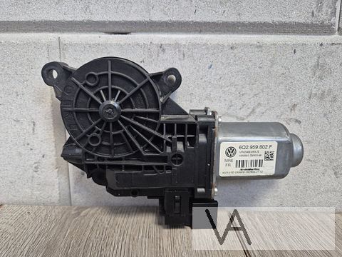 Raammotor links voor VW Polo 9n3 Skoda Fabia 6q2959802F €100