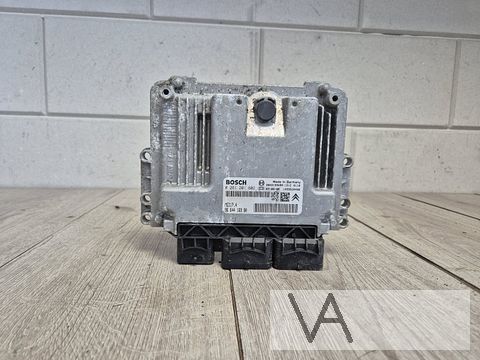 ECU Motorcomputer Peugeot 207 9664416980 1.6 thp 5fx €100