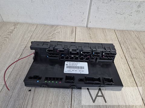 Zekeringkast SAM achter Mercedes E klasse W211 2115459301