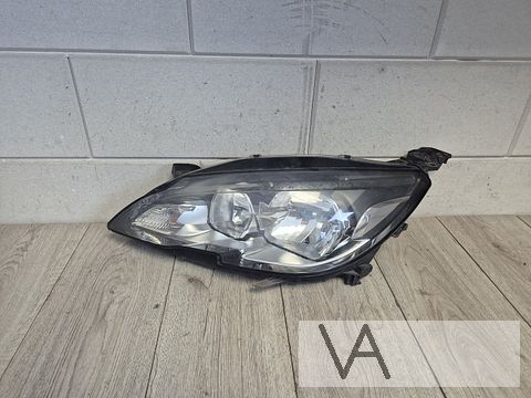 Koplamp links van Peugeot 308 2012 tot 2017 9677523080 €100