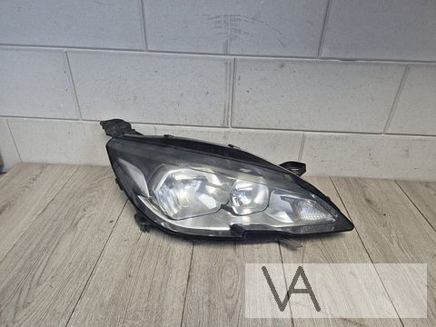Koplamp rechts van Peugeot 308 2012 tot 2017 9677522980 €100
