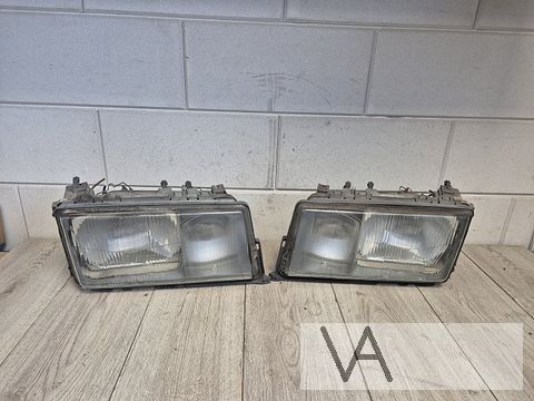 Koplamp rechts van Mercedes 190 W201 1983 - 1993 HELLA €100
