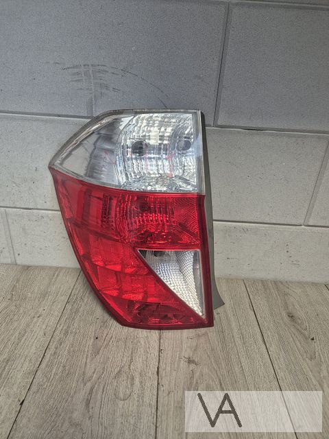 Achterlicht links voor Honda FR-v frv 2004 tot 2009 €50