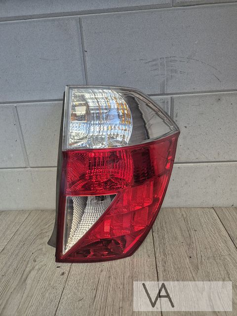 Achterlicht rechts voor Honda FR-v frv 2004 tot 2009 €50