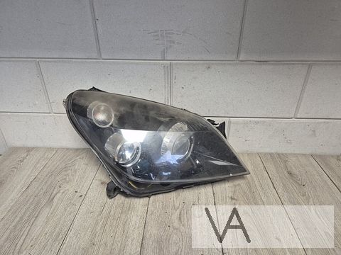 Koplamp rechts xenon van Opel Astra H 2004 - 2010 MET SCHADE