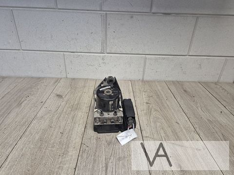 ABS pomp van VW Golf / Caddy / A3 / Octavia 1k0614517CN €175