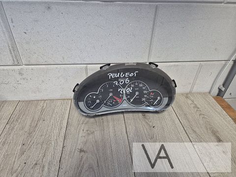 Tellerklok cockpit van Peugeot 206 1998 - 2002 9634961480