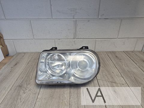 Koplamp links van Chrysler 300c 2004 - 2010 XENON schadevrij