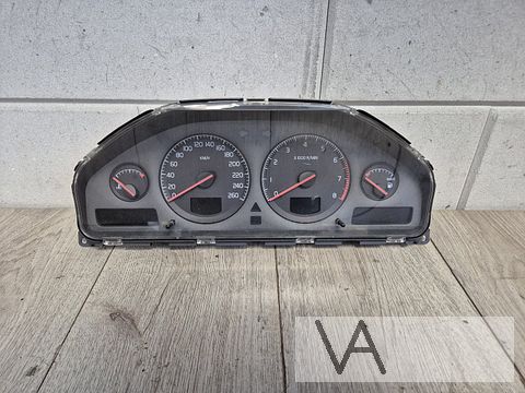 Tellerklok Cockpit van Volvo S60 / V70 2000-2004 9499668 €50