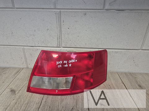 Achterlicht rechts van Audi A4 cabrio 2002 tot 2006 €100