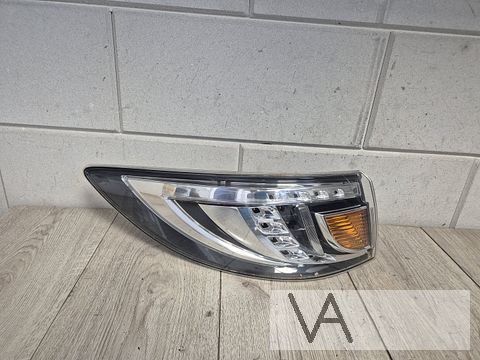Achterlicht links van Mazda 6 station 2010 - 2013 facelift