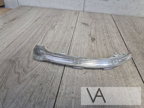 Knipperlicht in spiegel van VW Golf 7 RECHTS 5g0949102 €20