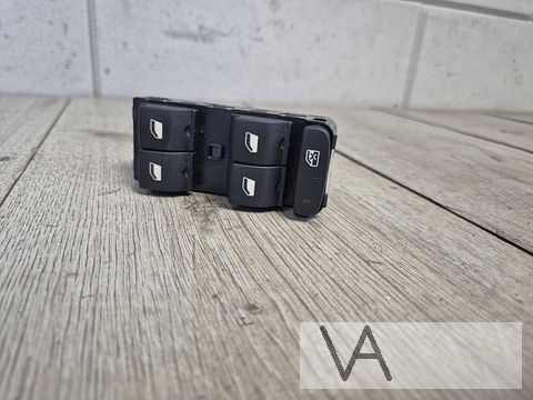 Raamschakelaar links van Citroen C3 Peugeot 208 98148907zd