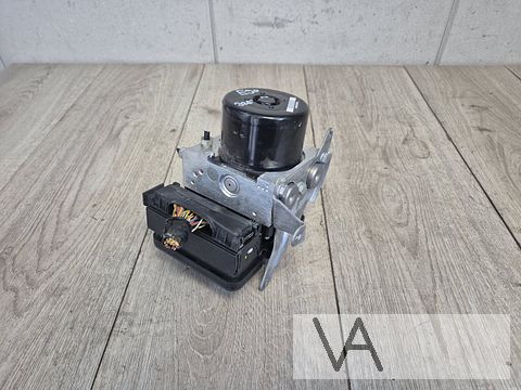 ABS pomp van BMW 3 serie E90 E91 6-cilinder modellen 6776066