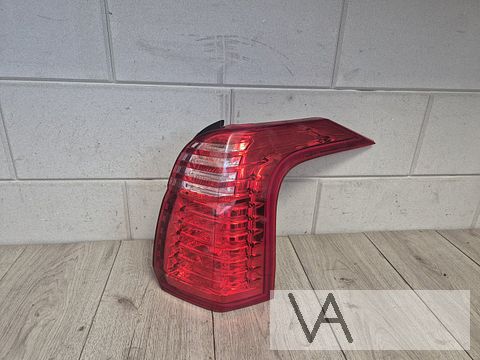 Achterlicht rechts van Peugeot 5008 2009 tot 2016 €50