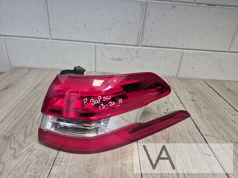 Achterlicht rechts van Peugeot 308 station sw 2013 -2020 €50