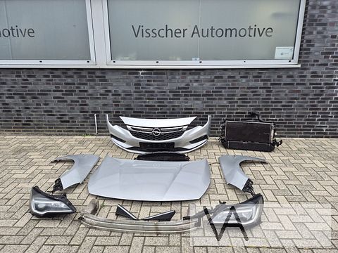 Voorkop compleet van Opel Astra K 2015 - 2021 zilver €1250