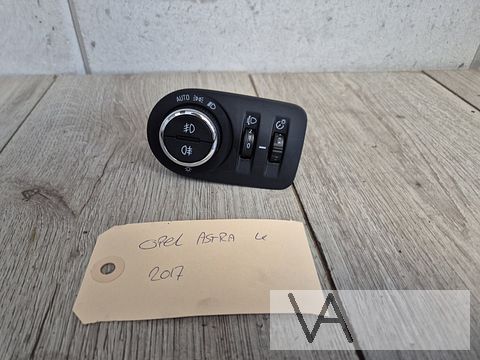Lichtschakelaar van Opel Astra K 2015 - 2021 39050757 €20