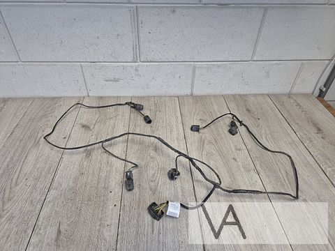 BMW X6 e71 2008 - 2013 set van 6x pdc sensor en kabel €50